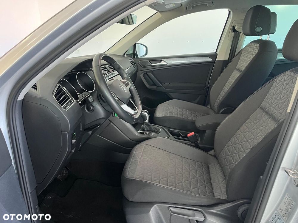 Volkswagen Tiguan - 15
