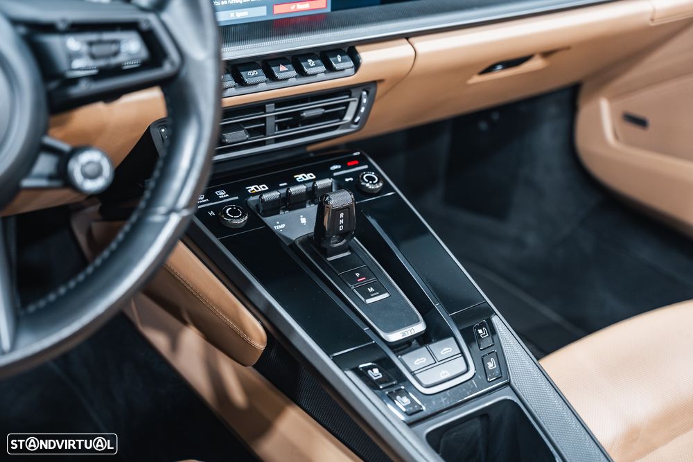 Porsche 911 (992) - 15