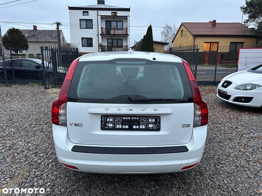 Volvo V50 DPF DRIVe Momentum - 11