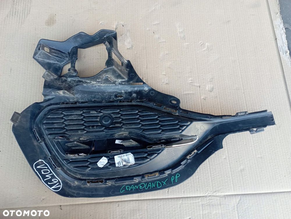 OPEL GRANDLAND KRATKA LISTWA ZDERZAKA PRAWA PRZÓD C06757091 - 2