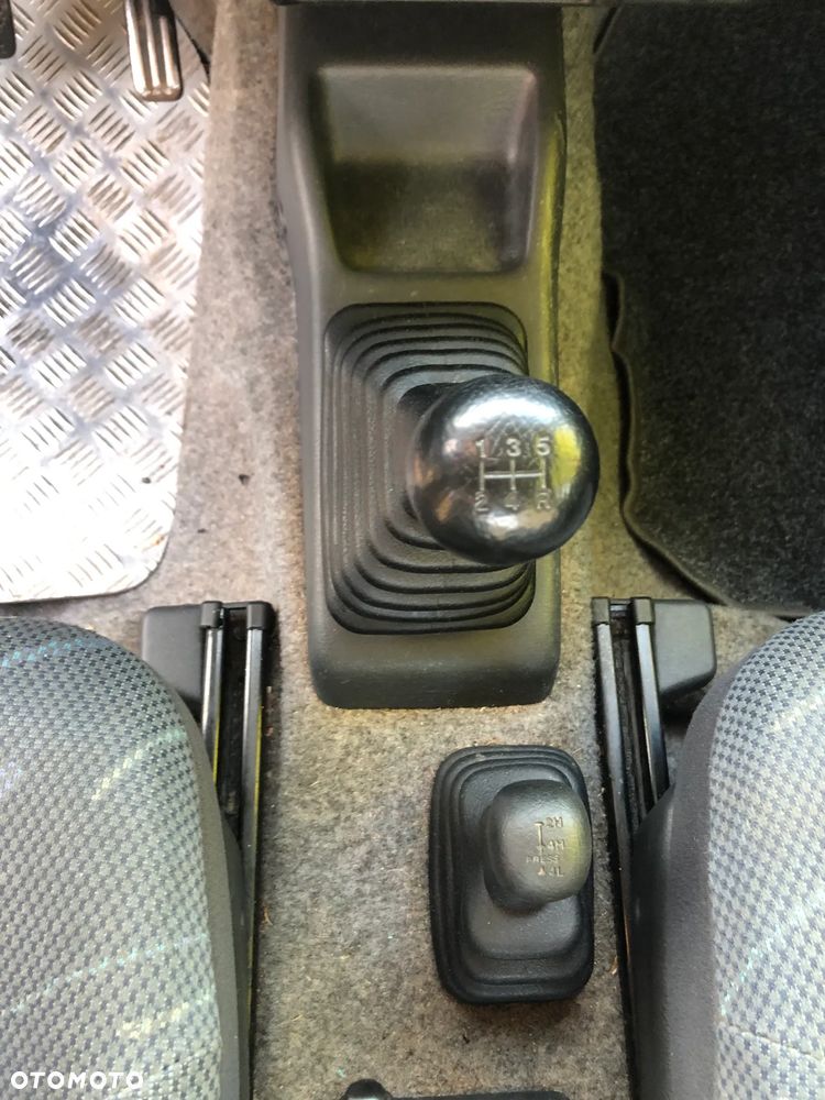 Suzuki Jimny 1.3 JLX - 11