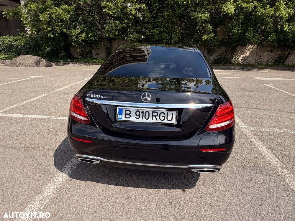 Mercedes-Benz E 300 de 9G-TRONIC - 8