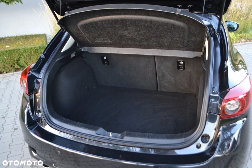 Mazda 3 - 12