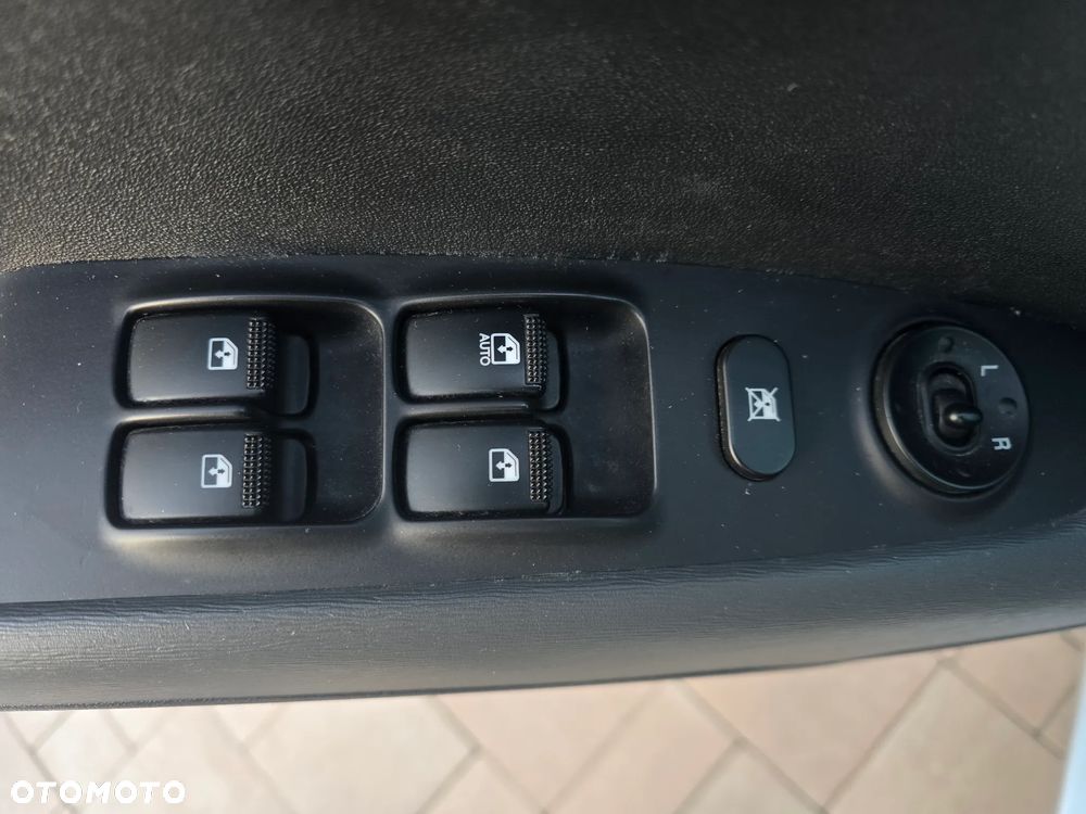 Hyundai i10 1.1 Edition 20 - 20