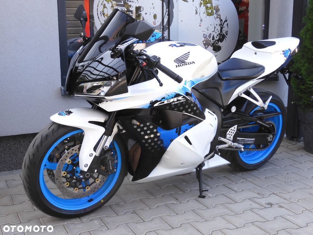 Honda CBR - 36