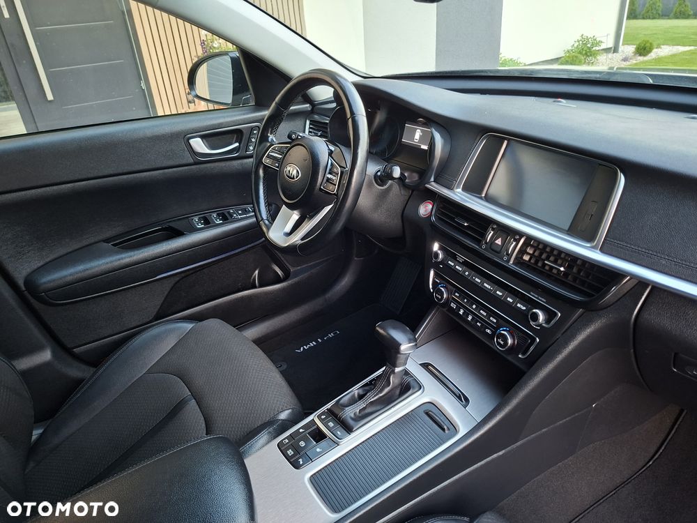 Kia Optima Plug-in Hybrid - 7
