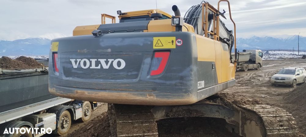 Volvo EC220DL - 6