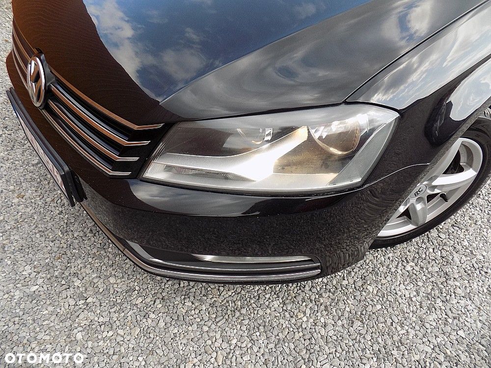 Volkswagen Passat Variant 2.0 Blue TDI DSG SCR Highline - 26