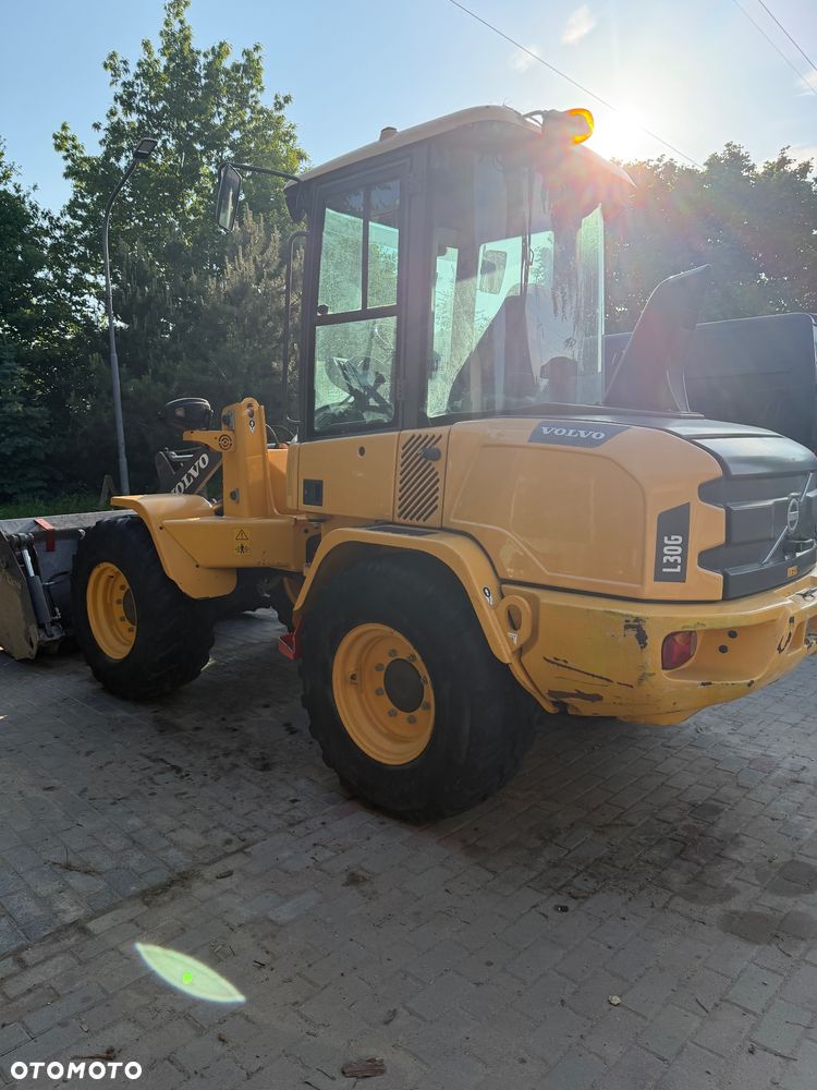 Volvo L30G - 2