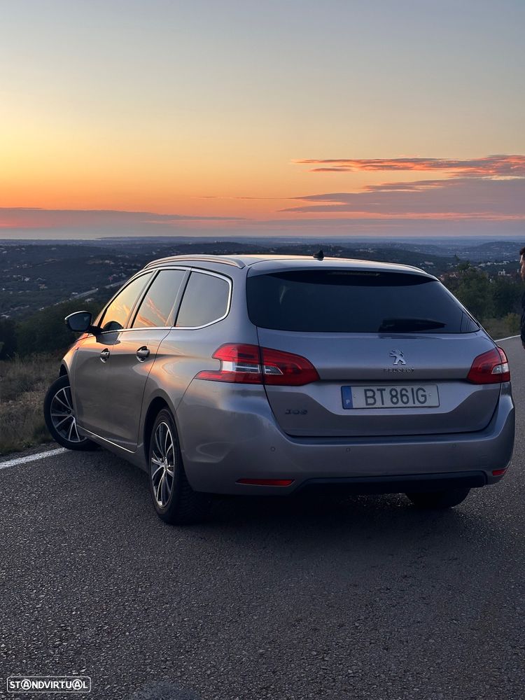 Peugeot 308 SW 1.2 PureTech Style - 4