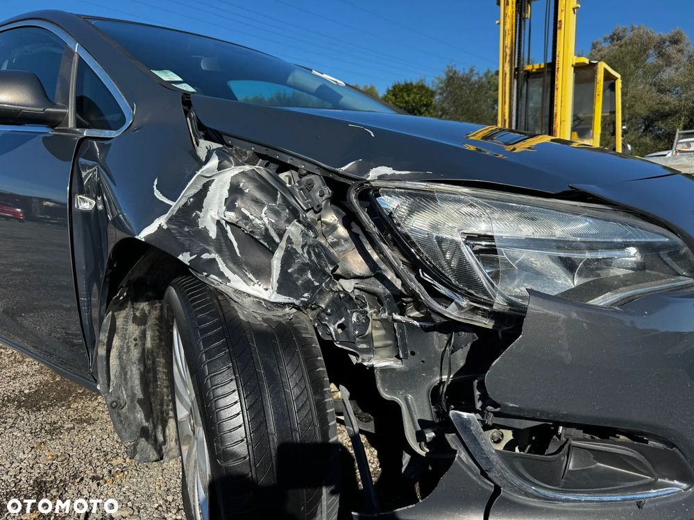 Opel Astra IV 1.6 CDTI Cosmo - 21
