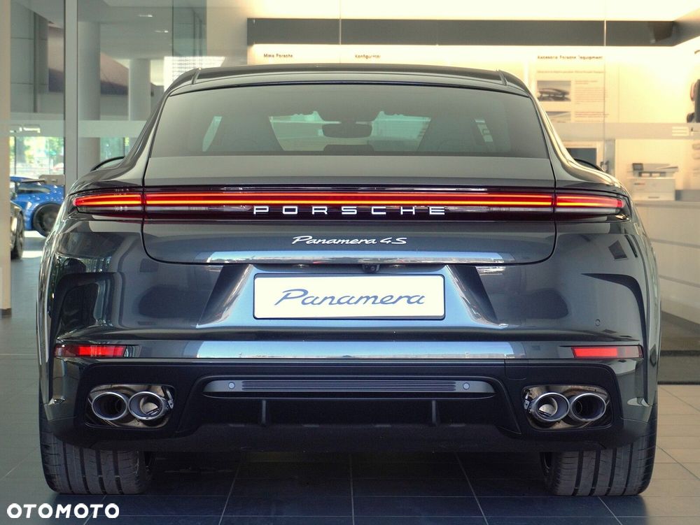 Porsche Panamera 4S E-Hybrid PHEV - 18