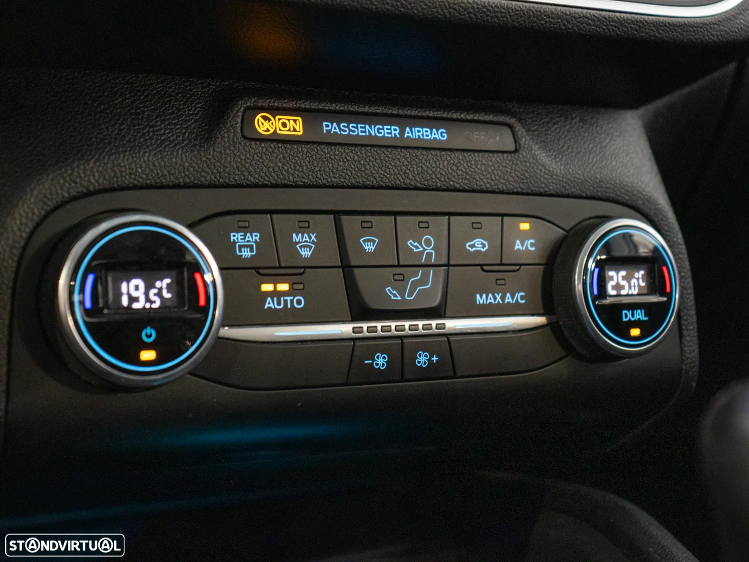 Ford Focus 1.0 EcoBoost MHEV Active - 21