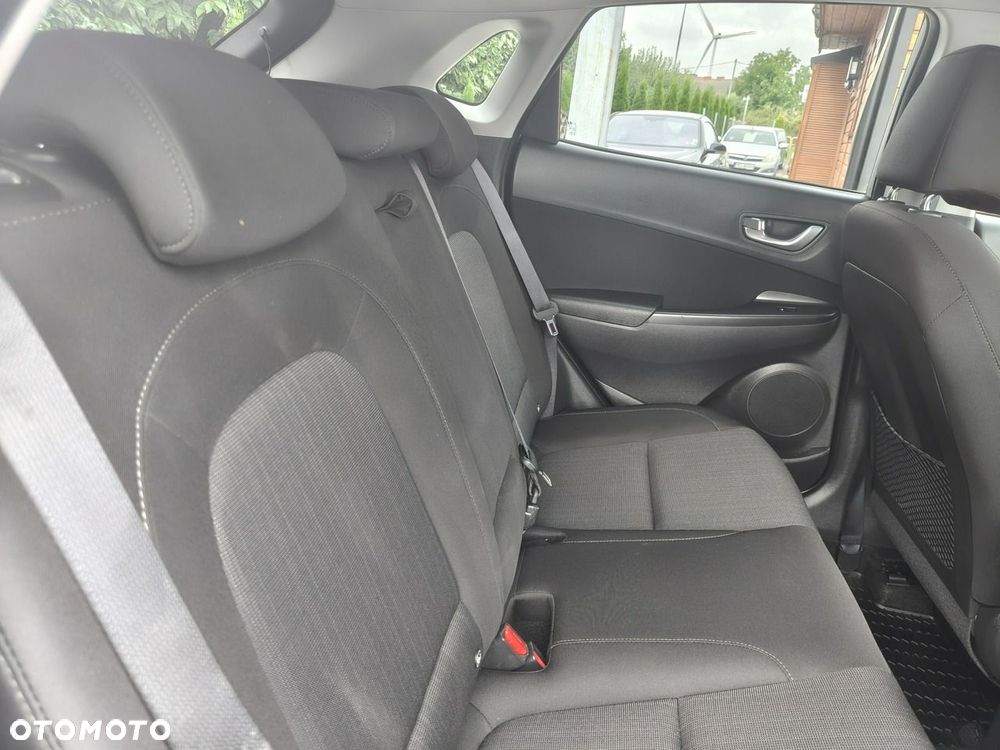 Hyundai Kona - 24