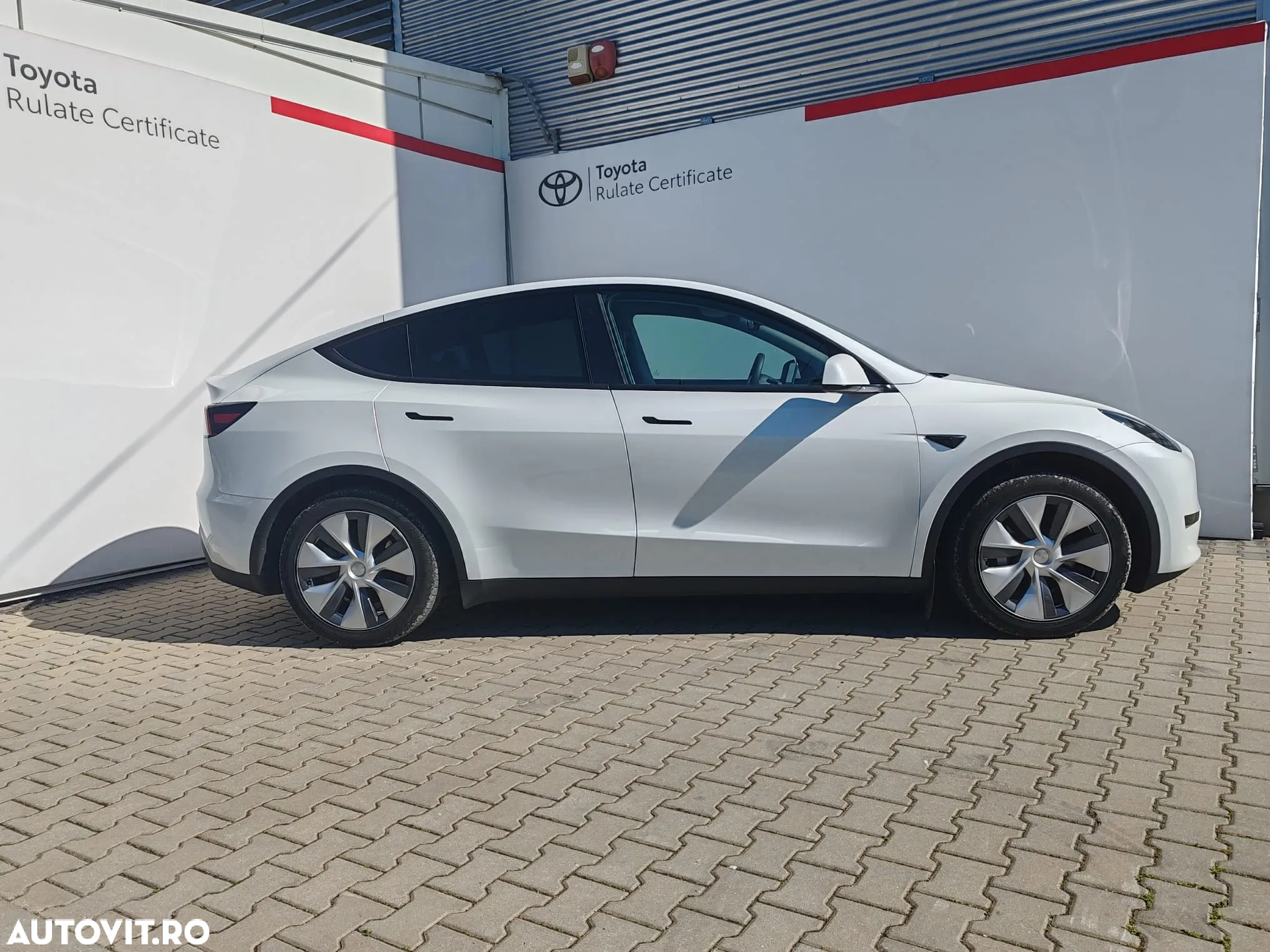 Tesla Model Y RWD Long Range - 4