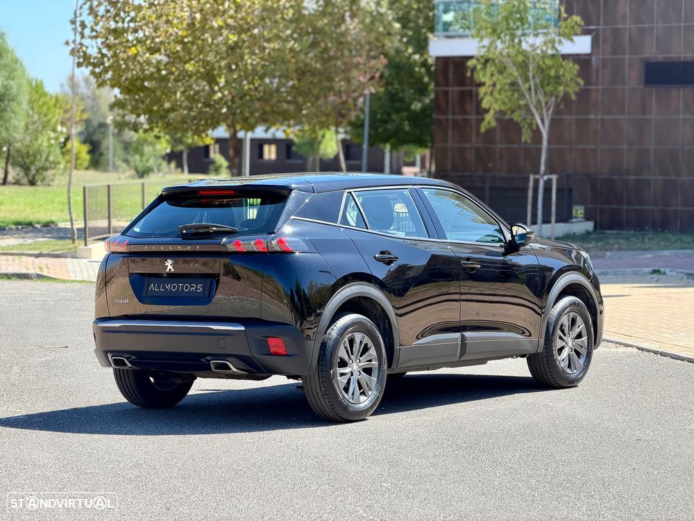 Peugeot 2008 PureTech 130 EAT8 GT - 12