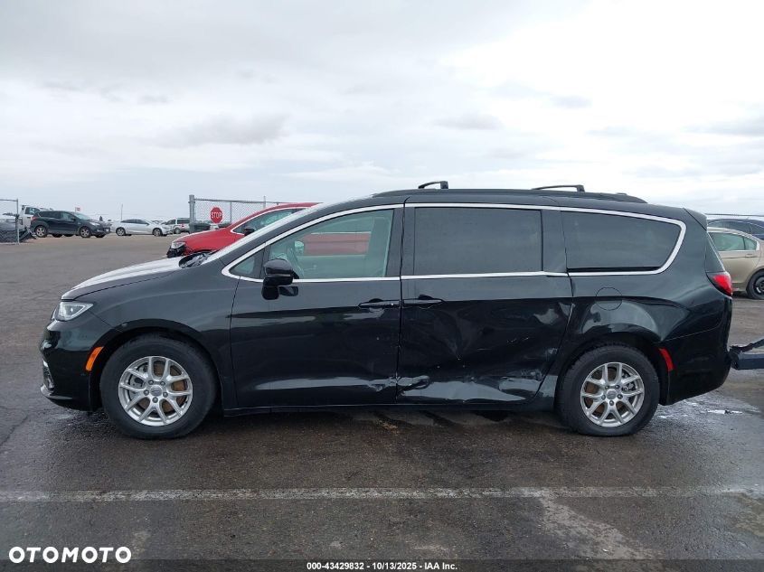 Chrysler Pacifica - 5