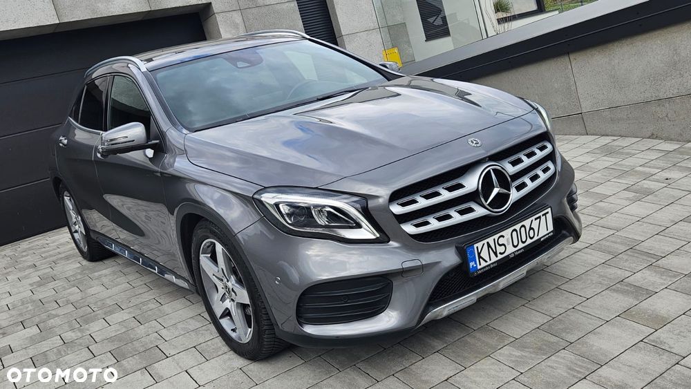Mercedes-Benz GLA 200 7G-DCT AMG Line - 3