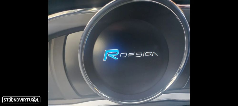 Volvo V60 2.0 D3 R-Design Momentum - 8