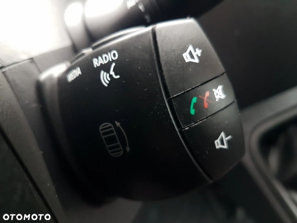 Renault MASTER CHŁODNIA 2 KOMORY L2H2 AGREGAT CARRIER FUNKCJA GRZANIA IZOTERMA DŁUGI WYSOKI KLIMA ZASILANIE Z SILNIKA + ELEKTRYCZNE - 34