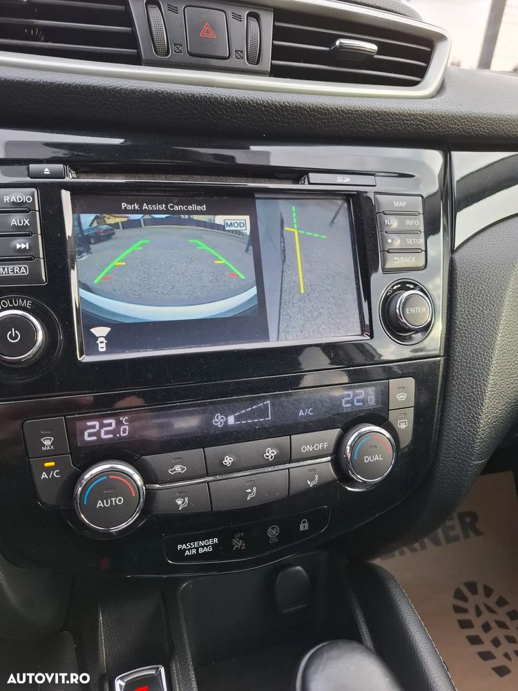 Nissan Qashqai 1.6 DCI Start/Stop X-TRONIC N-Connecta - 9