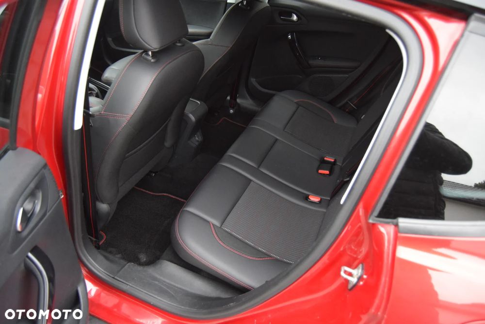 Peugeot 2008 PureTech 130 Stop&Start GT-Line Edition - 17