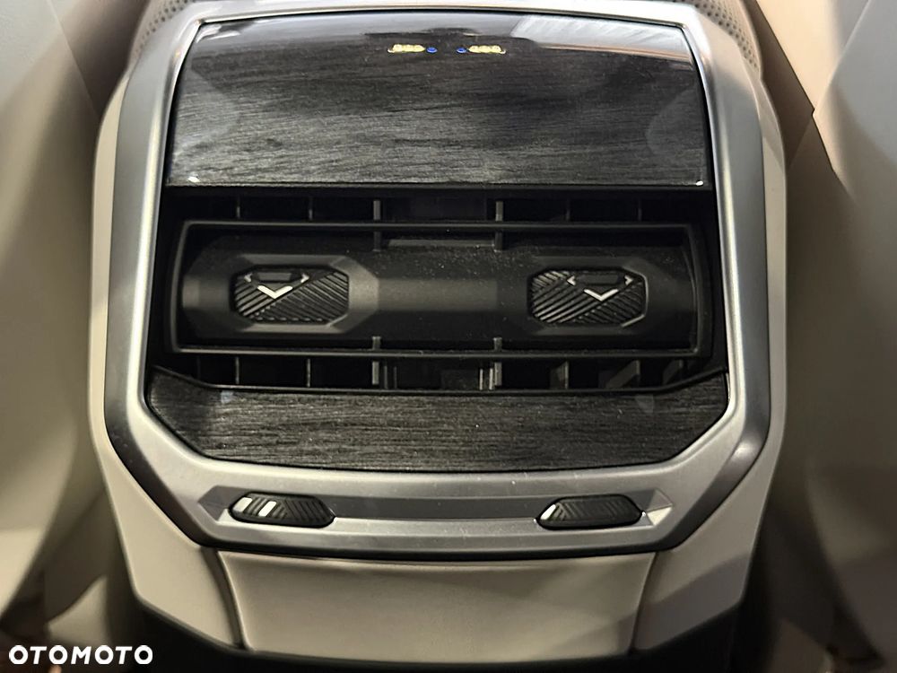 BMW Seria 7 740d xDrive mHEV sport - 18