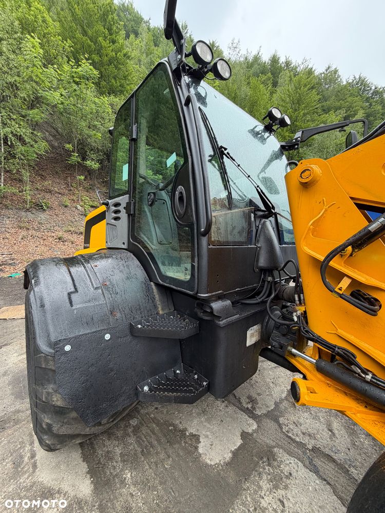 JCB TM 310S - 13