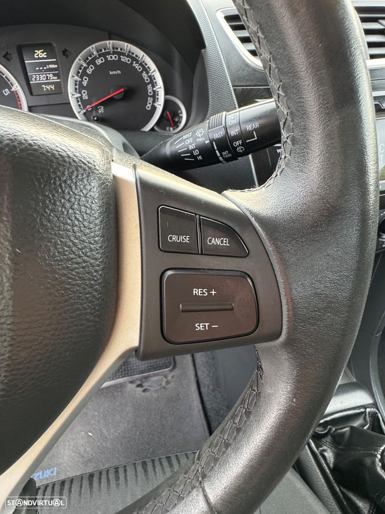 Suzuki Swift 1.3 DDiS GLX - 32