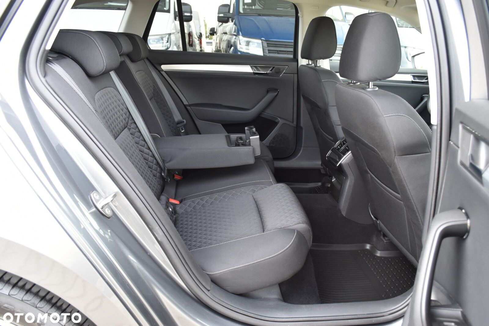 Skoda Superb 2.0 TSI Ambition DSG - 14