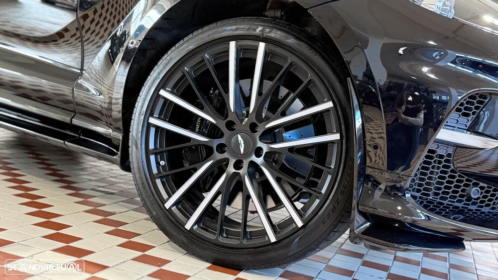 Aston Martin DBX 707 - 16