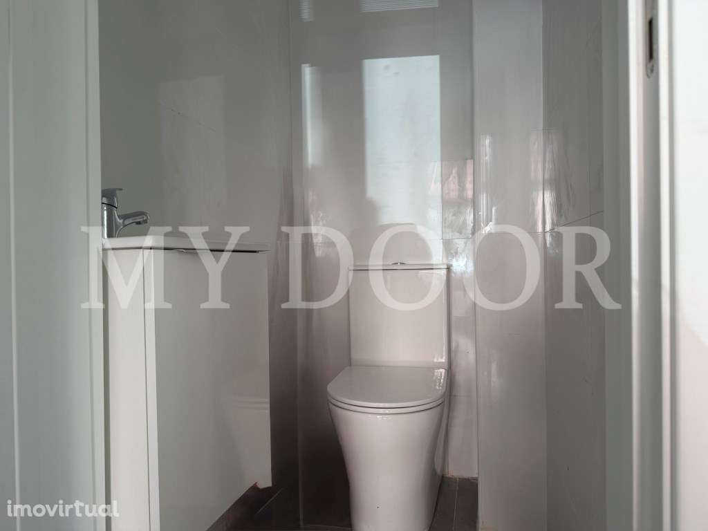 LOJA c/ Cave - Moscavide - Ideal para Comércio / Serviços - CENTRAL - Grande imagem: 3/14