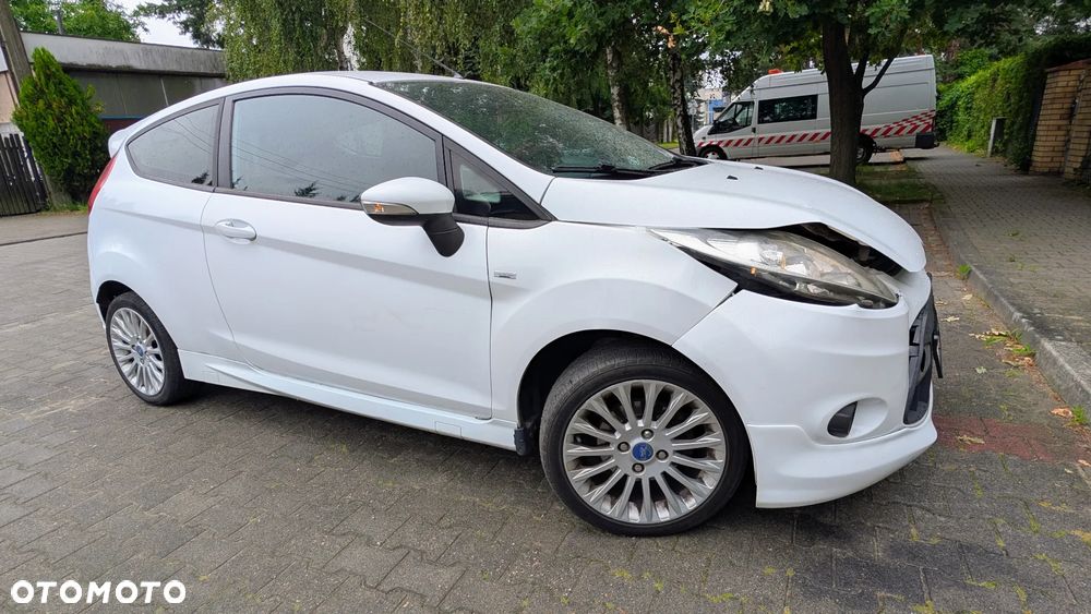 Ford Fiesta 1.4 TDCI Futura - 2