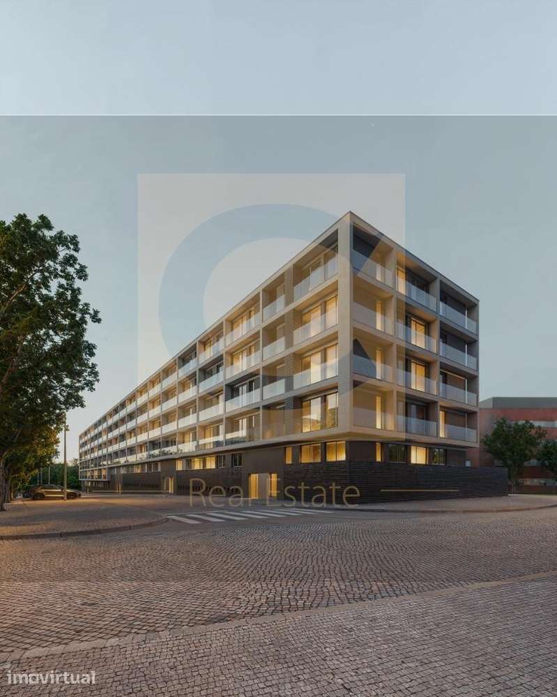 ÓTIMO T1 COM TERRAÇO - Junto ao Hospital de S. João - Grande imagem: 2/6