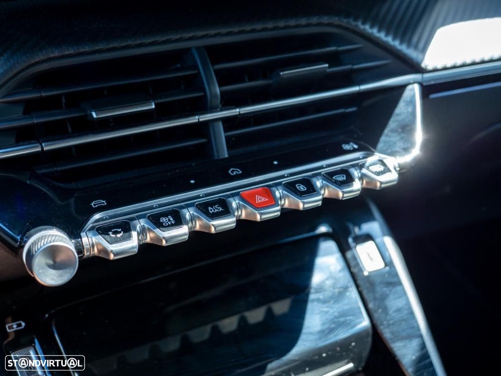 Peugeot e-2008 54 kWh GT - 37