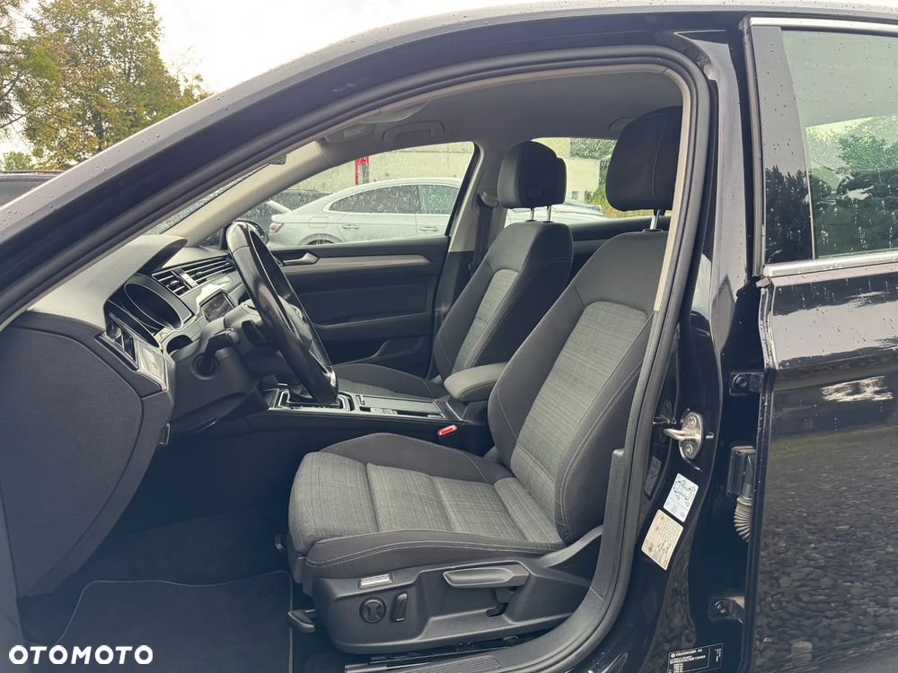 Volkswagen Passat 2.0 TSI Business DSG - 18