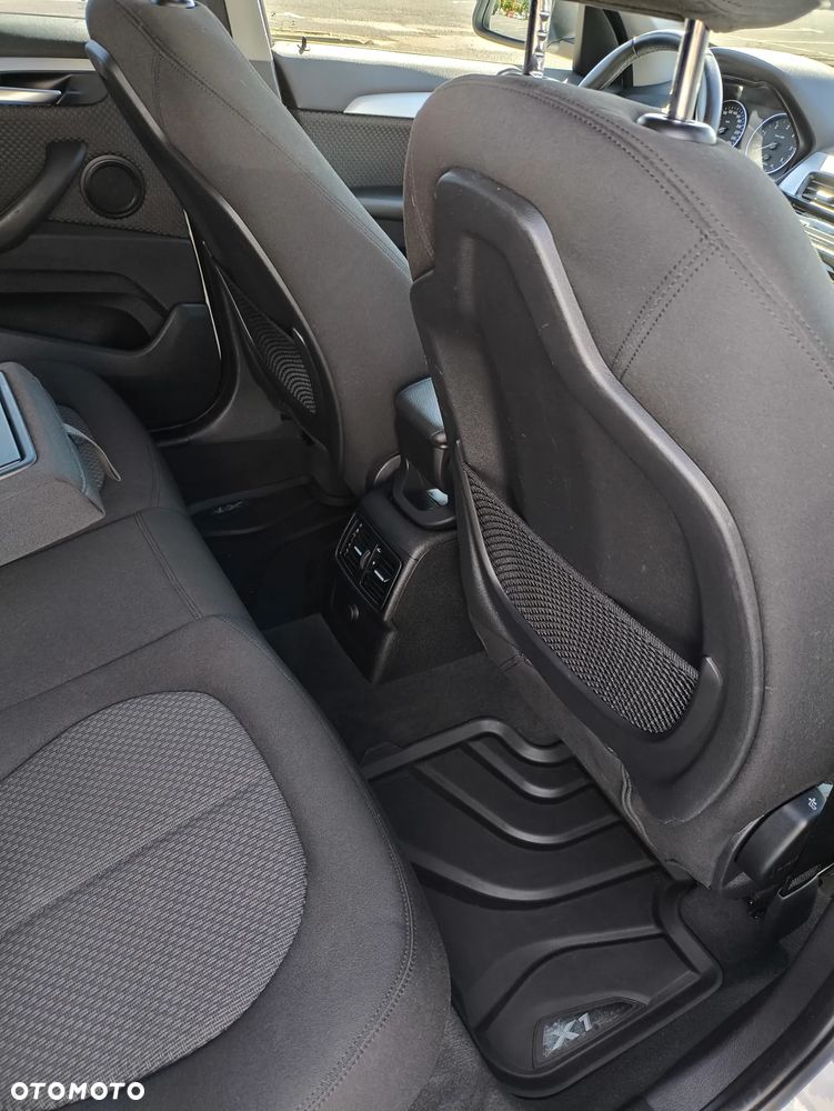 BMW X1 xDrive18d Advantage - 14
