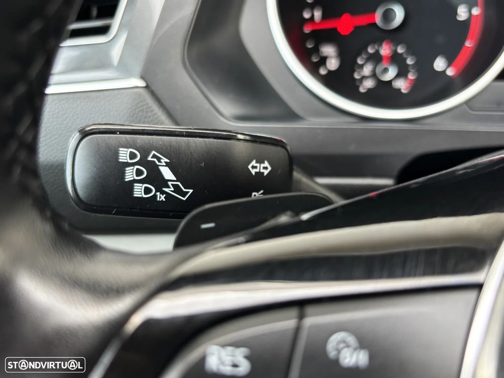 VW Tiguan Allspace 2.0 TDI Confortline DSG - 24