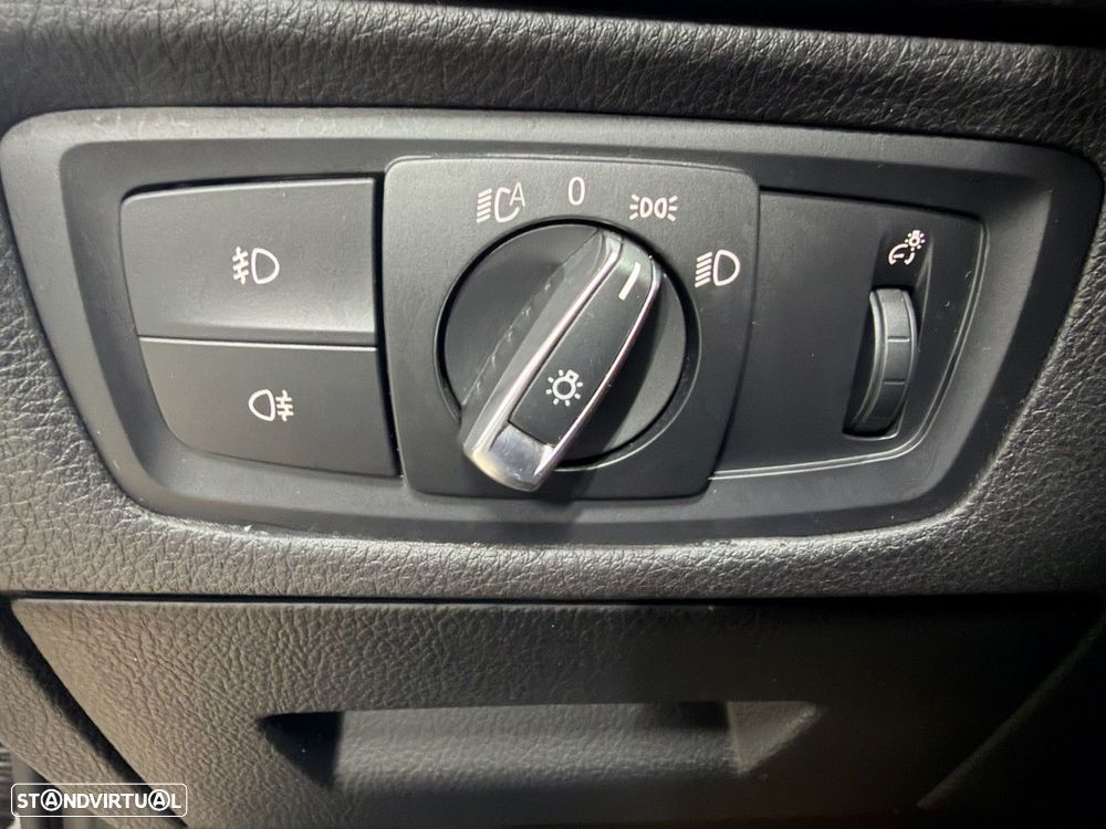 BMW 218 i Cabrio Line Sport - 25