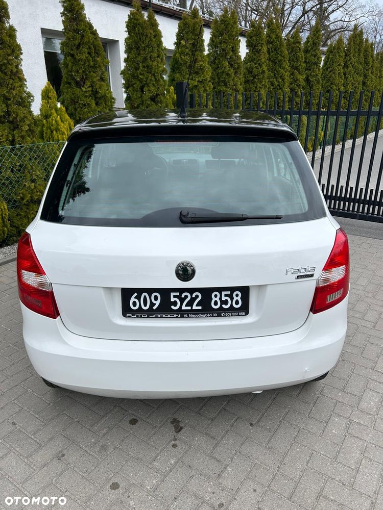 Skoda Fabia 1.2 HTP STYLE EDITION - 12