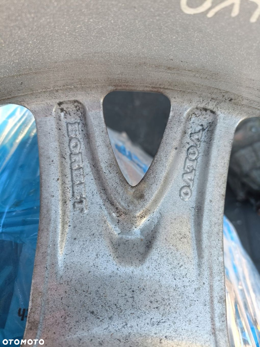Volvo S60 V70 II XC90 FELGI ALUMINIOWE ALUFELGI KOMPLET R18 18 30639519 - 12