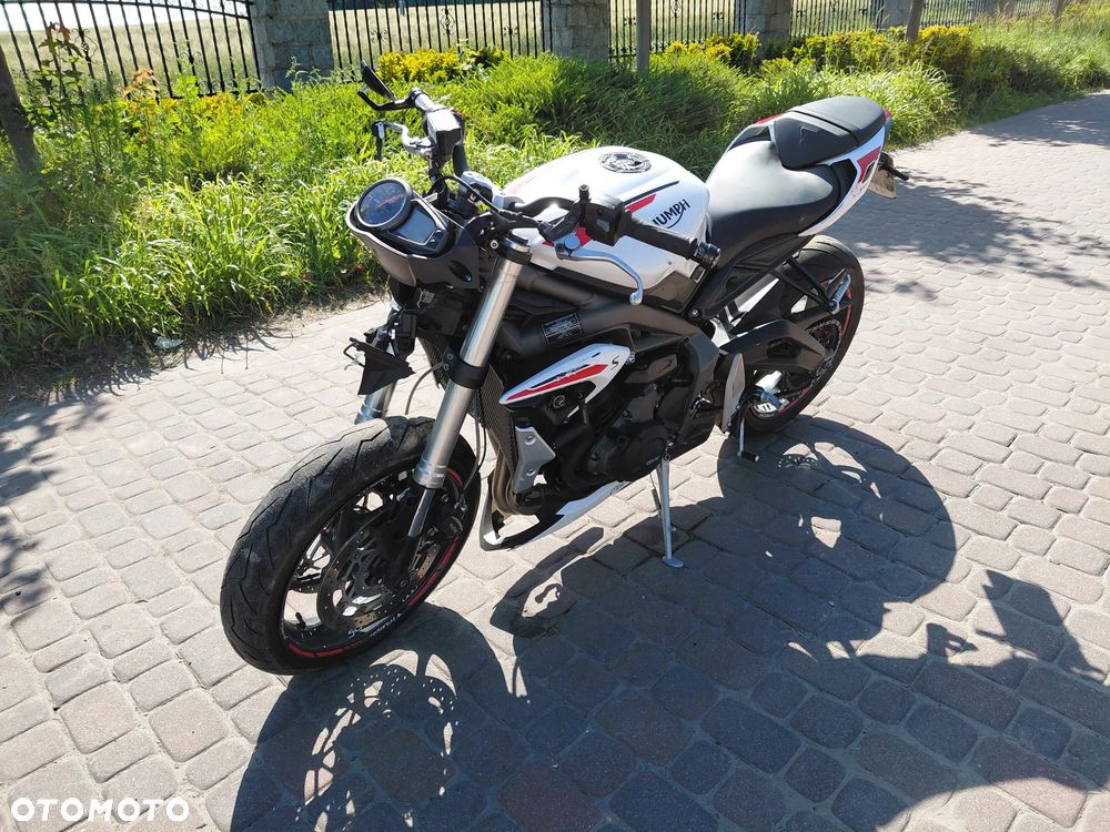 Triumph Street Triple - 1