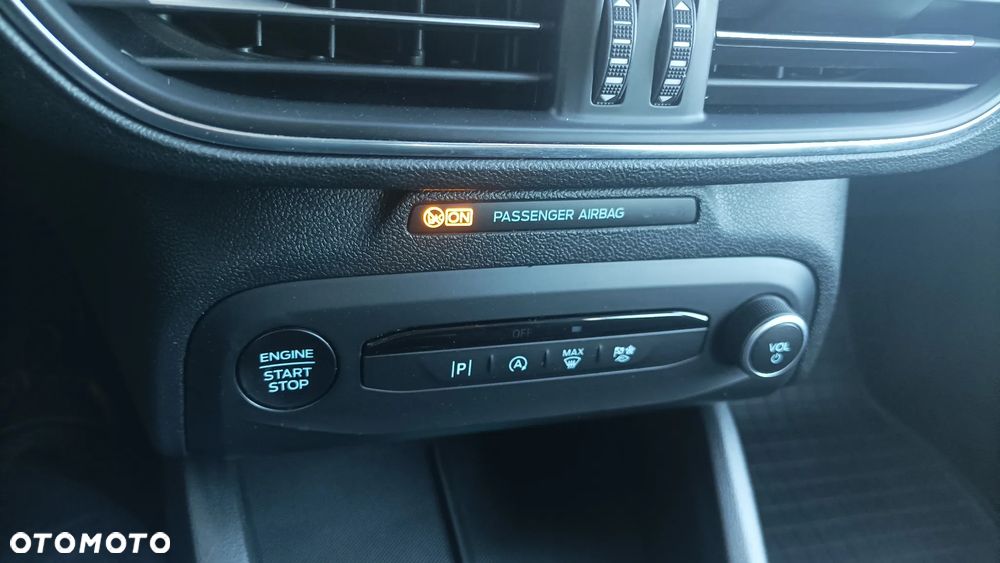 Ford Focus 1.0 EcoBoost Titanium - 22