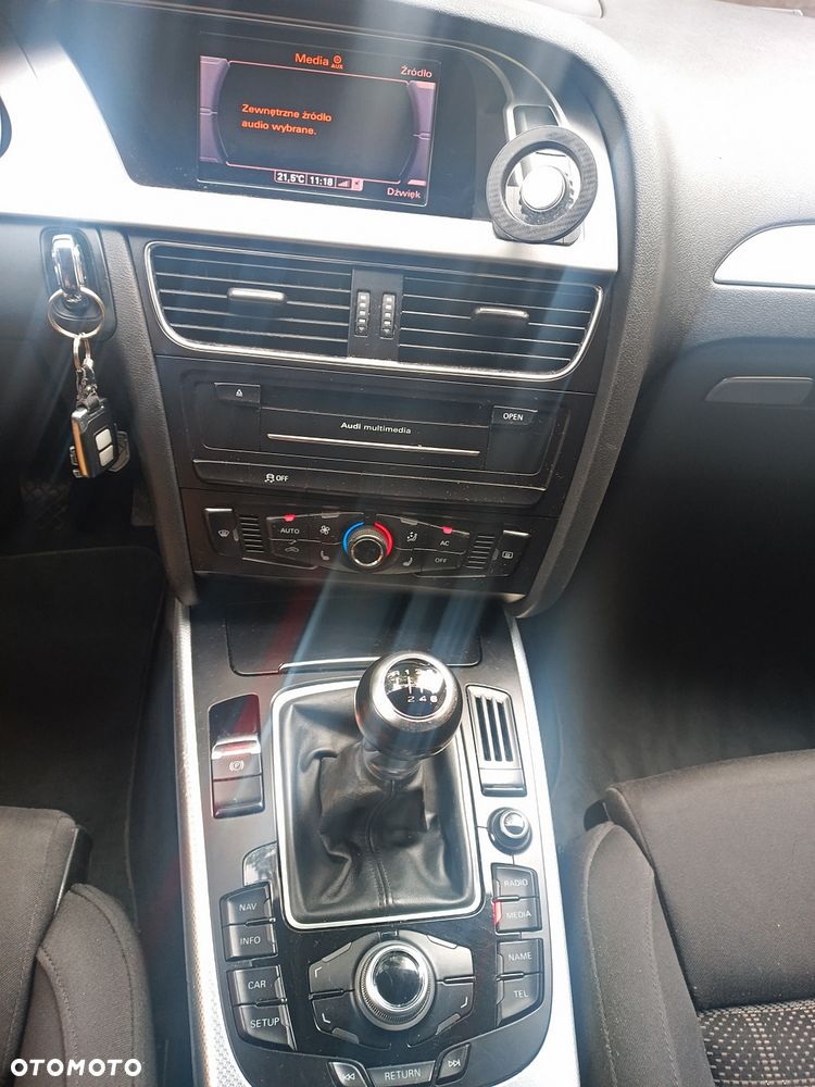 Audi A4 Avant 2011 photo 5