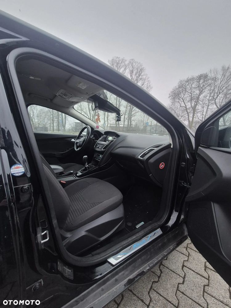 Ford Focus 1.5 EcoBoost Titanium ASS - 11