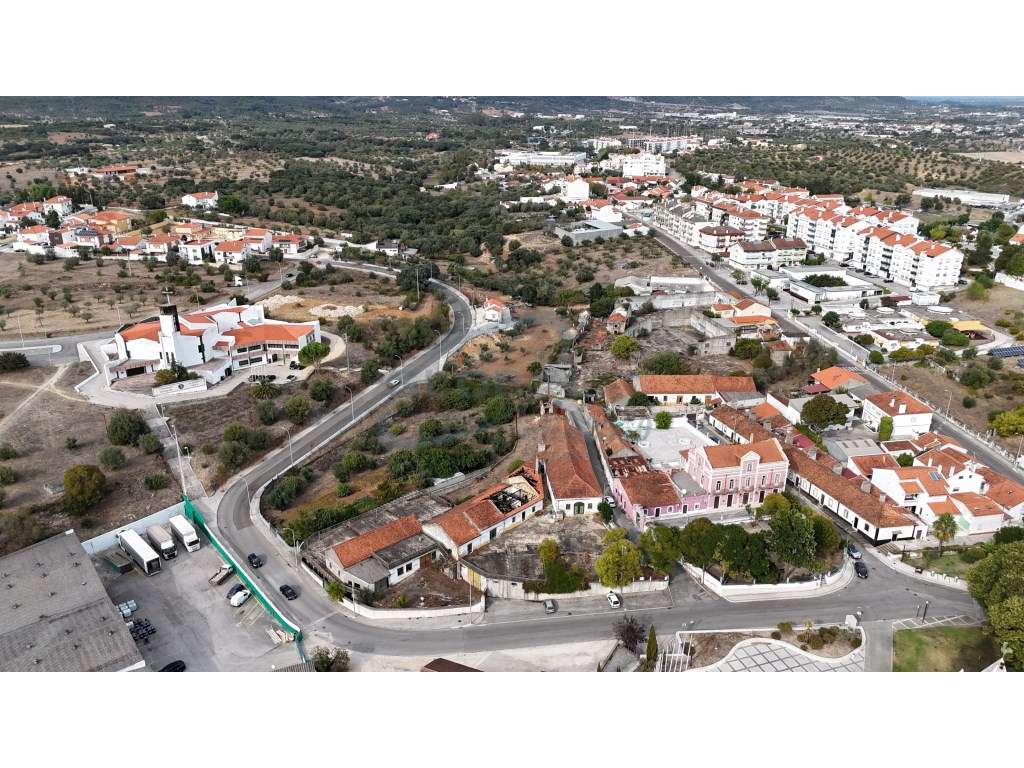 Projeto Imobiliário no Centro de Alcanena | 3.640 m² com Elevado Po... - Grande imagem: 5/27