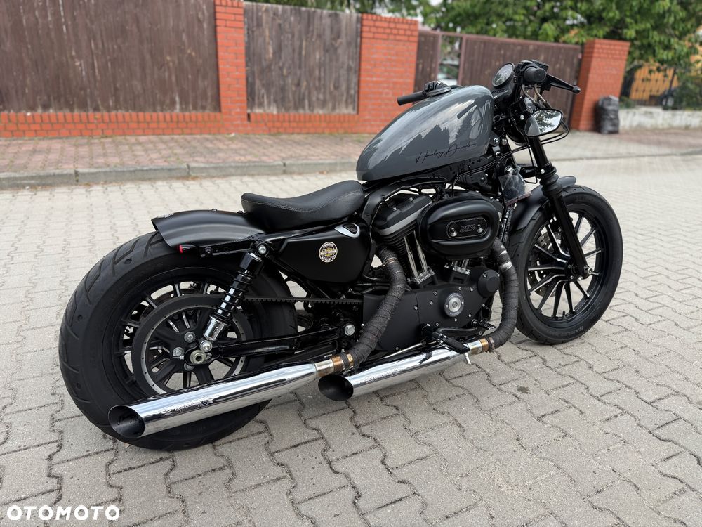 Harley-Davidson Sportster Iron 883 - 11