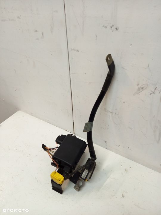 Bentley Continental GT Kabel Klema Minusowa - 3