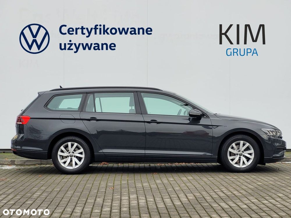 Volkswagen Passat - 4