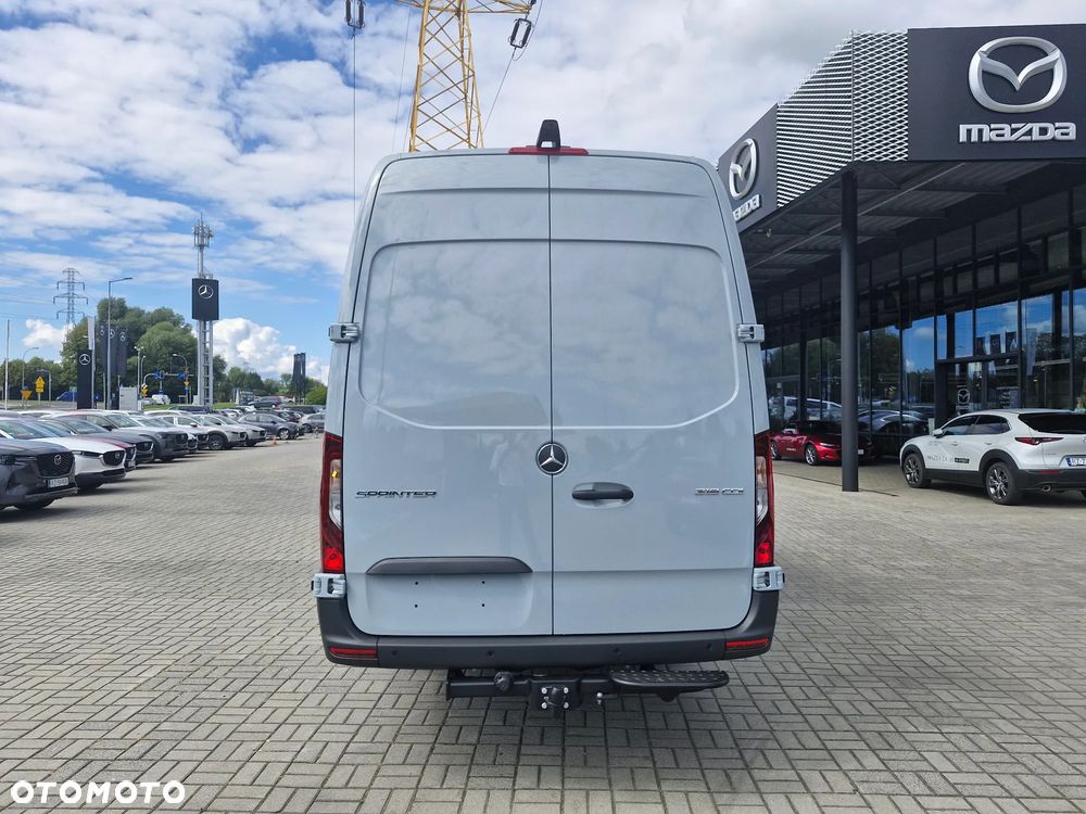 Mercedes-Benz Sprinter 319 CDI - 6